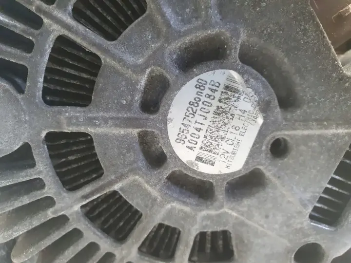 Peugeot Expert II 2.0 HDI ALTERNATOR A004TJ0084B