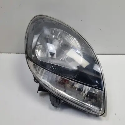 Renault Kangoo LIFT 03-08r PRZEDNIA LAMPA PRAWA PRAWY PRZÓD 8200589037