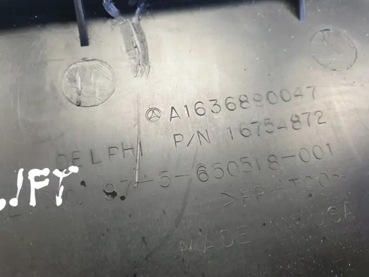 Mercedes ML W163 SCHOWEK ŚRODKOWEJ KONSOLI półka