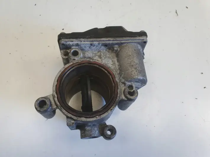 VW Passat B6 2.0 TDI PRZEPUSTNICA A2C83076000