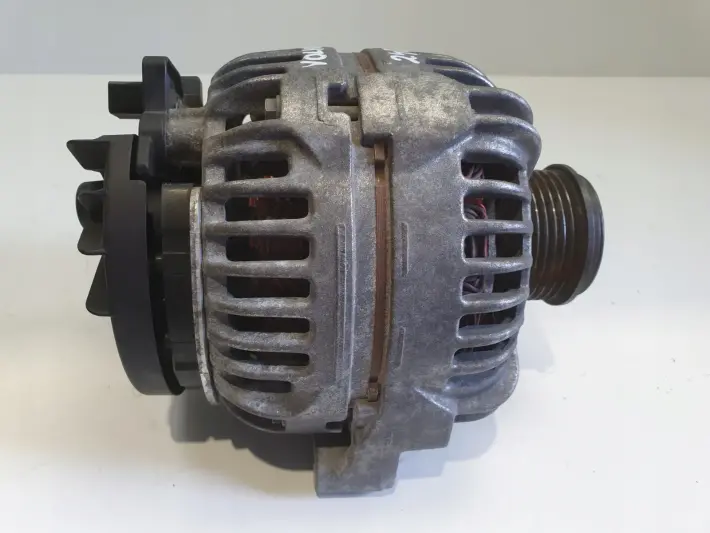 Volvo S60 I V70 II 2.4 D5 ALTERNATOR bosch 30667894 0124525060