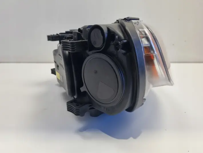 Volvo S80 II V70 III 06-16r PRZEDNIA LAMPA PRAWA PRAWY PRZÓD xenon 31214348