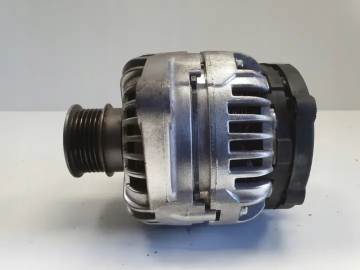 Opel Vectra C 1.9 CDTI ALTERNATOR bosch