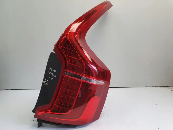 Volvo XC90 II Led TYLNIA TYLNA LAMPA PRAWA prawy tył pasażera Europa