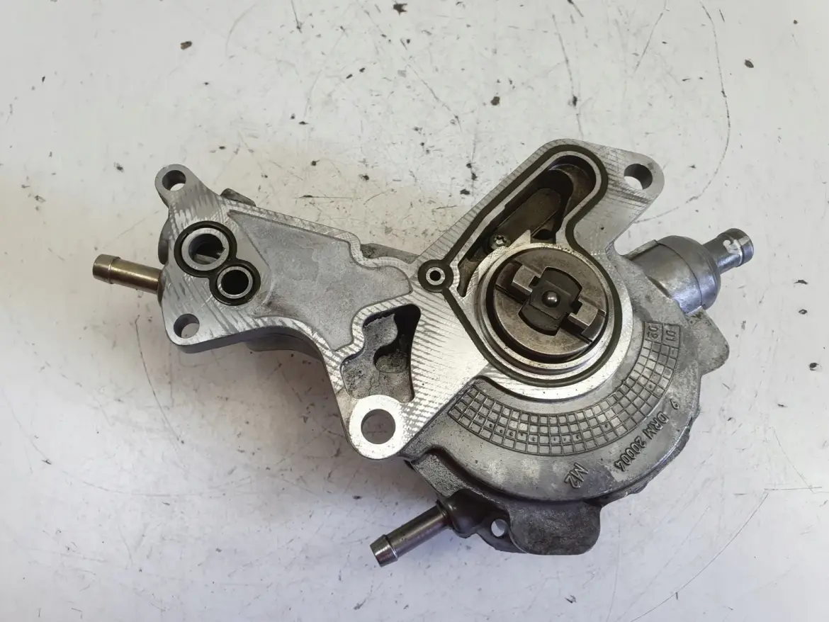 Audi A6 C5 VW Passat B5 1.9 TDI POMPA VACUM wakum 038145209A
