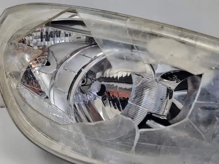 Volvo S60 II V60 10-13r PRZEDNIA LAMPA PRAWA PRAWY PRZÓD europa 31299995