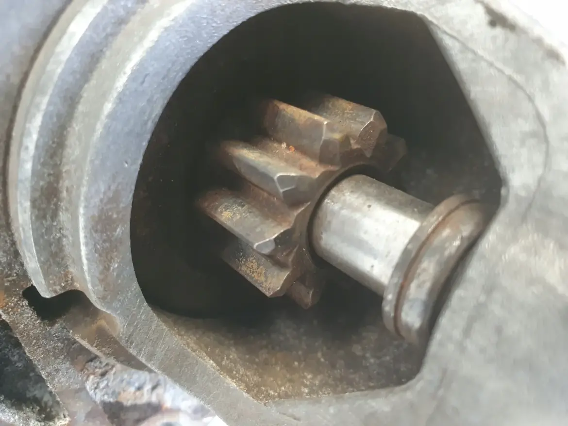 Opel Corsa D 1.4 16V ROZRUSZNIK bosch 0001137006