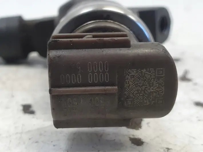 Mazda 5 6 2.0 CITD WTRYSKIWACZ wtrysk RF7J13H50