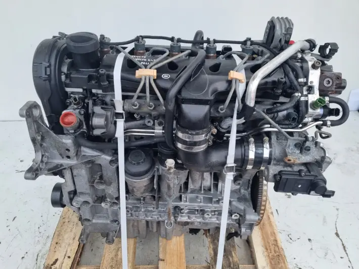 SILNIK BEZ OSPRZĘTU Volvo XC90 2.4 D D5 DIESEL 163KM pali D5244T D5244T5