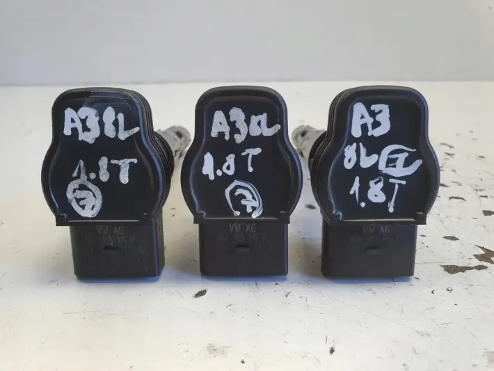 Audi A3 8L 1.8 T turbo CEWKA ZAPŁONOWA 06A905115D