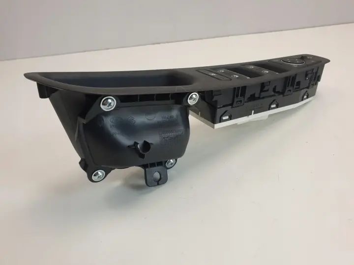 Santa Fe IV PANEL STEROWANIA SZYBAMI 82730-S1000