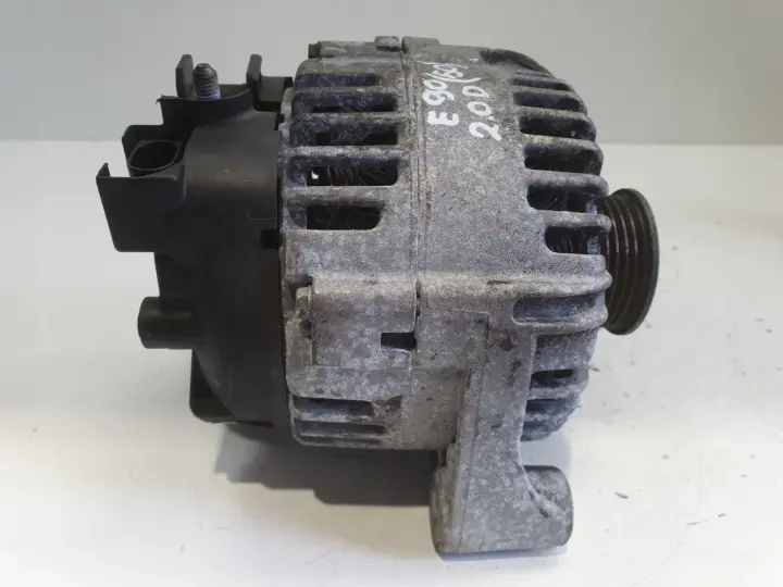BMW E87 E90 2.0 D ALTERNATOR LRA02956