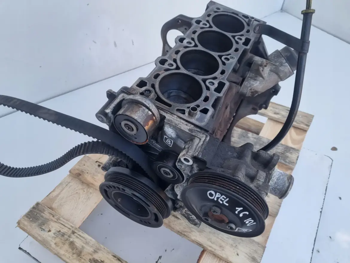 DÓŁ SILNIKA BLOK WAŁ TŁOK Opel Zafira B Astra IV J 1.6 16V Z16XER 55559361