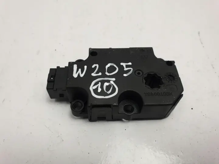 Mercedes A205 W205 SILNICZEK NAGRZEWNICY K11119A01