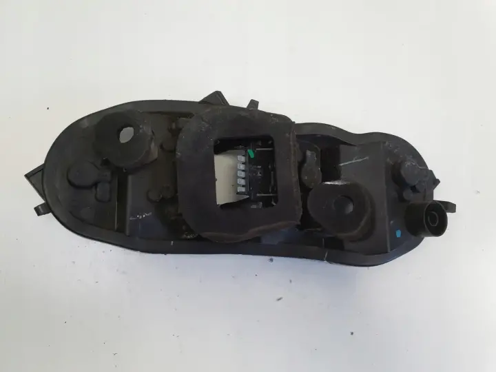 Opel Corsa D 3D WKŁAD TYLNEJ LAMPY ŻARÓWKI TYLNEJ PRAWY TYŁ 89037852A
