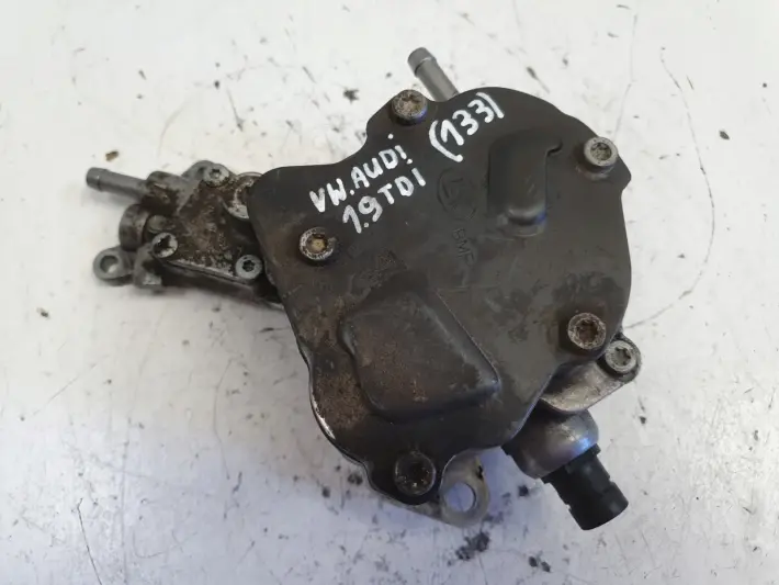 Audi A3 II 8P 1.9 TDI POMPA VACUM wakum 038145209E