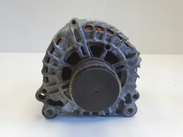 VW Polo V 1.2 TDI ALTERNATOR valeo 03P903023D
