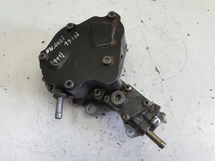 Audi A6 C5 VW Passat B5 1.9 TDI POMPA VACUM wakum 038145209A