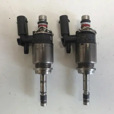 VW Golf VII 1.5 TSI WTRYSKIWACZ wtrysk 04E906836AD