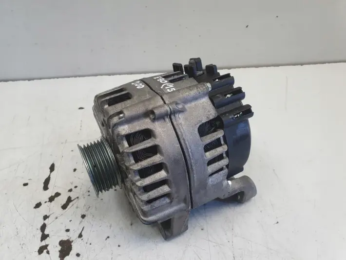 BMW E87 E90 E91 2.0 D N47 ALTERNATOR FG18S019