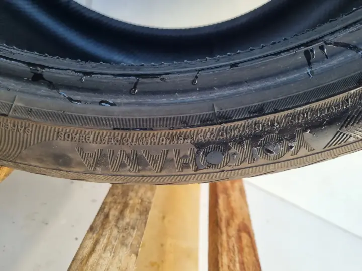 Porsche Cayenne III OPONA LETNIA Yokohama Advan Sport V105 315/30 R22 2023r