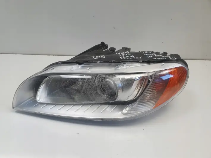 Volvo S80 II V70 III PRZEDNIA LAMPA LEWA LEWY PRZÓD XENON SKRĘTNY 31353532