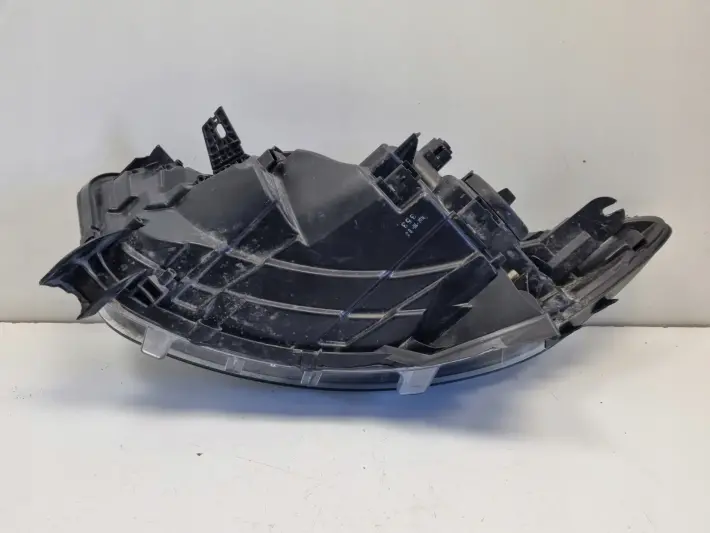 Renault Captur I 17-19r LIFT PRZEDNIA LAMPA PRAWA PRAWY PRZÓD 260100653R