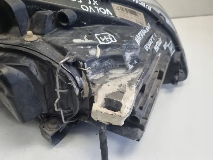 Volvo XC60 PRZEDNIA LAMPA LEWA LEWY PRZÓD BIXENON BI XENON SKRĘTNY 30763135