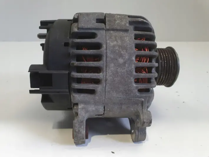Audi A3 II 8P 2.0 TFSI ALTERNATOR 06F903023C valeo