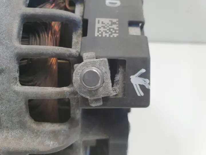 Volvo S60 II V60 2.0 D3 D4 ALTERNATOR 30659580 0125812009