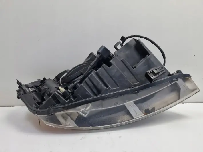 Volvo XC60 I 08-13r PRZEDNIA LAMPA LEWA lewy przód USA 30763147