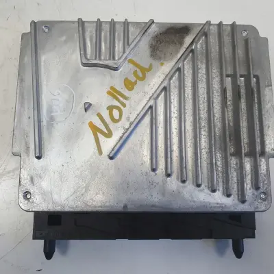 Volvo V70 II 2.4 BENZYNA KOMPUTER SILNIKA sterownik 30684877 079700-9540