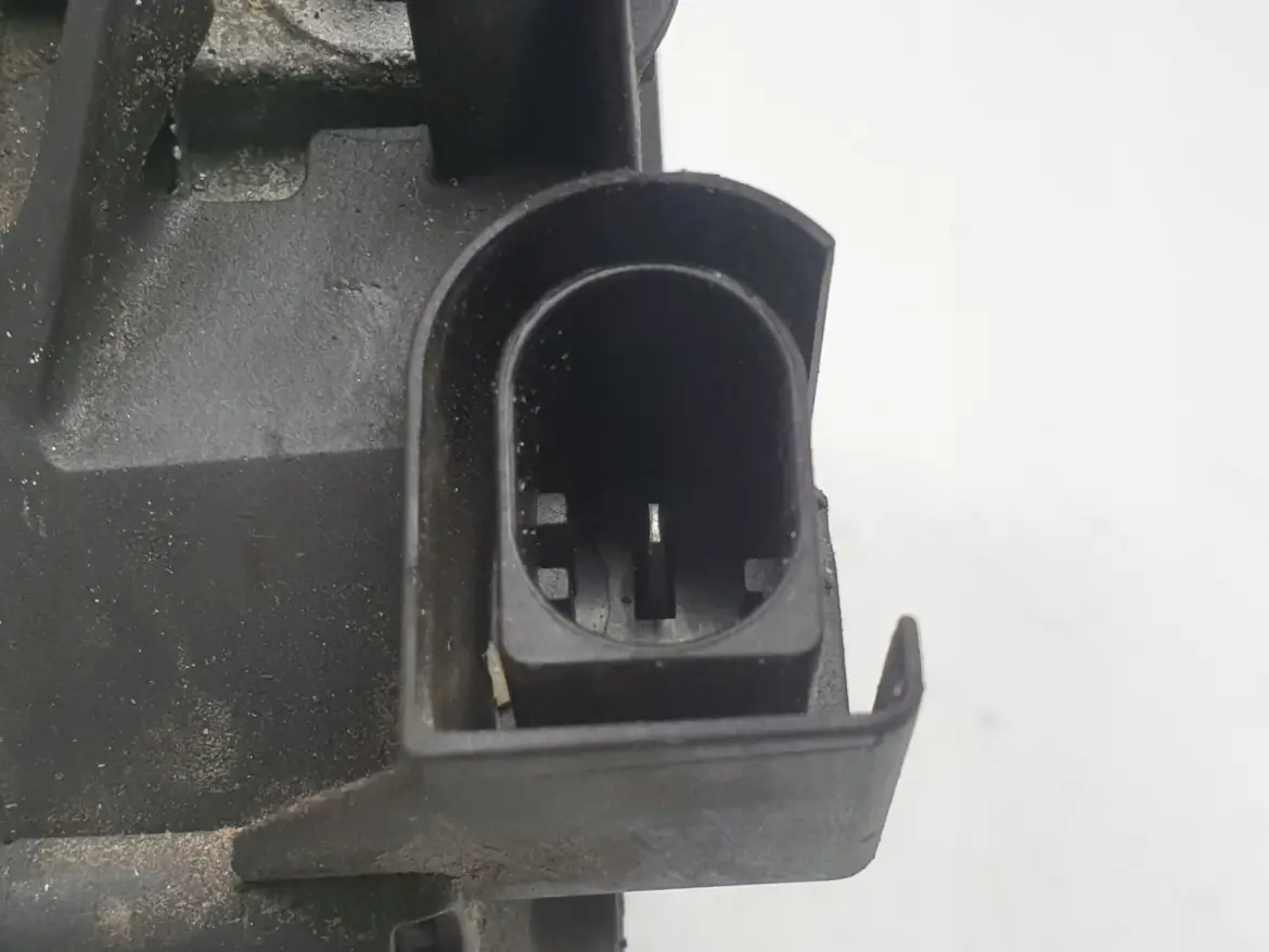 Volvo S40 II V50 1.6 D D2 ALTERNATOR 120A 30659701 oryginał