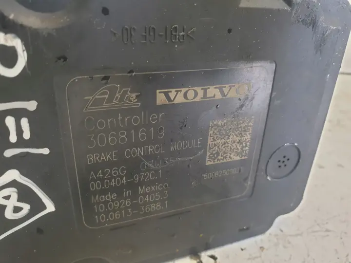 Volvo V70 III S80 II POMPA ABS Sterownik P30681619