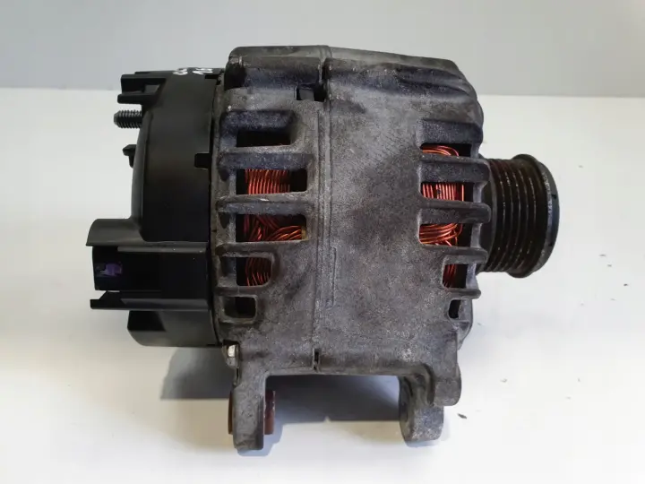 Skoda Octavia II 1.6 8V ALTERNATOR valeo 03L903023F 140A