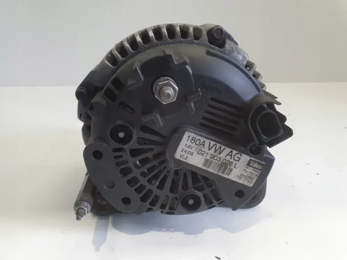 VW Passat B6 2.0 TDI ALTERNATOR 021903026L 180A valeo