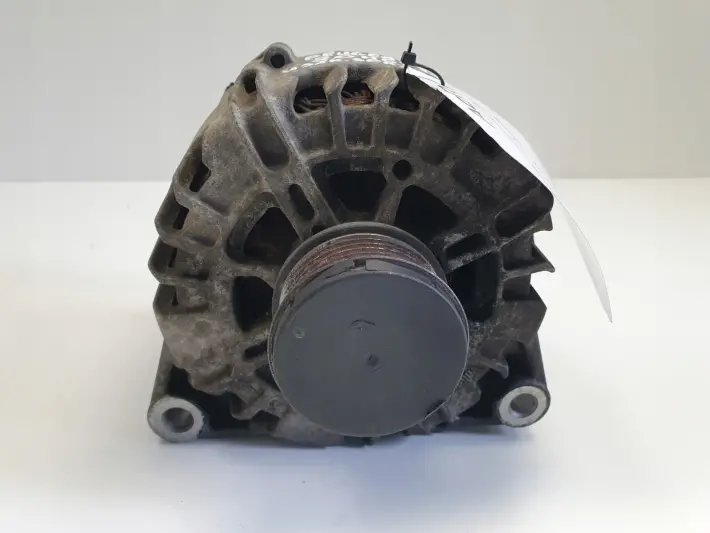 Peugeot 3008 2.0 HDI ALTERNATOR 9664779680 valeo