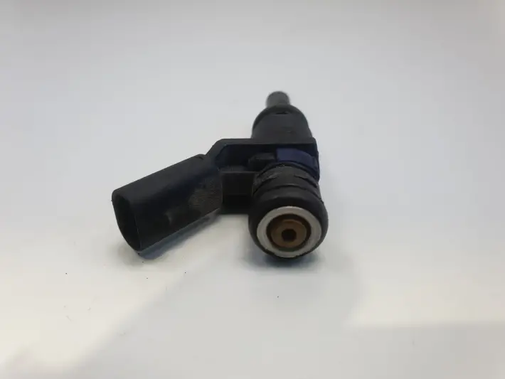 Mercedes W169 1.5 1.7 8V WTRYSKIWACZ wtrysk A0000788749