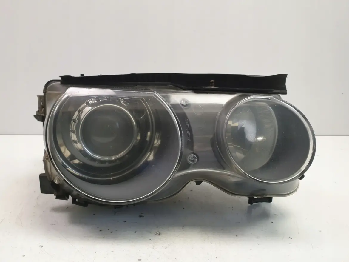 BMW E46 Compact XENON PRZEDNIA LAMPA PRAWA przód