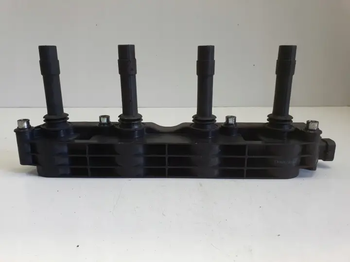 Opel Zafira A 1.6 16V CEWKA ZAPŁONOWA