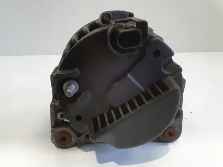 Skoda Fabia I VW Polo IV 1.2 12V ALTERNATOR valeo 03D903025J