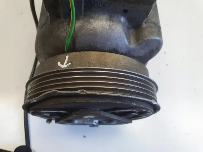 Audi A4 B5 1.8 20V SPRĘŻARKA KLIMATYZACJI pompa 8D0260805D