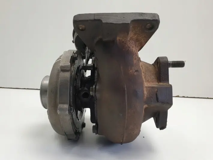 Volvo S60 V70 2.4 D5 TURBOSPRĘŻARKA turbo 8653146