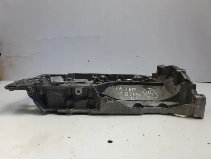 Audi A3 II 8P 1.8 TFSI MISKA OLEJU Olejowa 06L103603AT