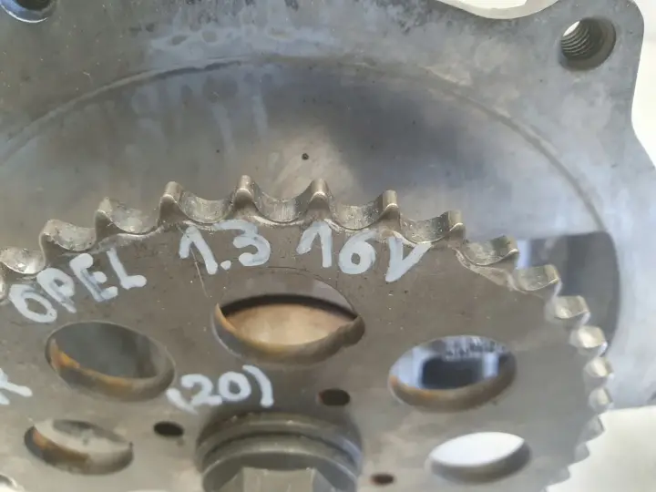 Opel Corsa D 1.3 CDTI WAŁKI ROZRZĄDU pokrywa 55219639