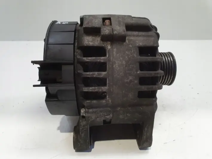 Renault Master II 2.5 DCI ALTERNATOR SG12B122