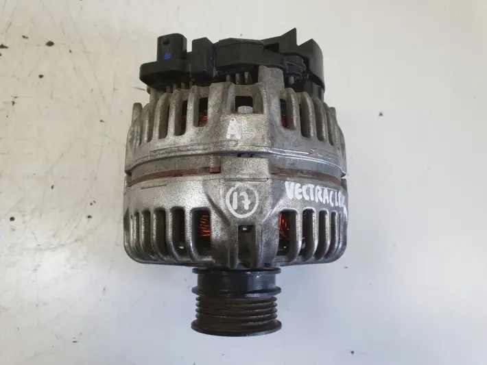 Opel Vectra C lift 1.8 16V ALTERNATOR bosch 0124425050 AL 120A