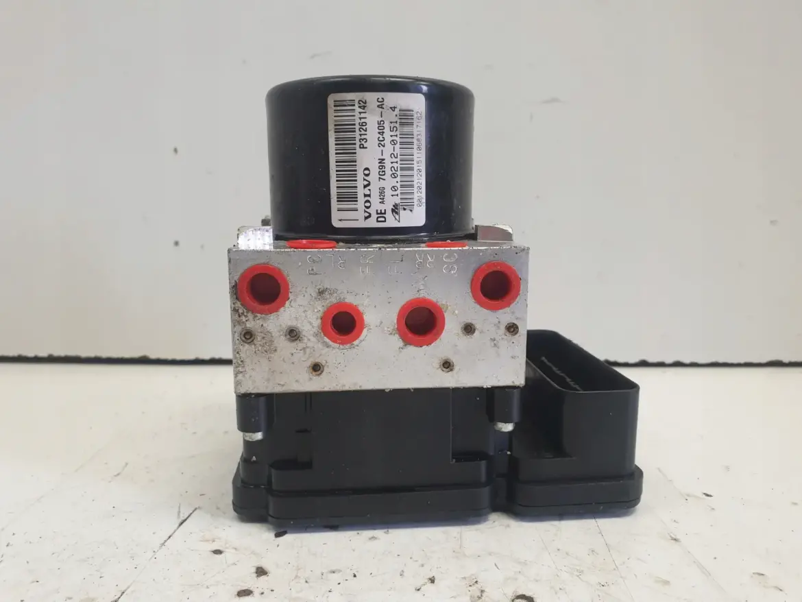 Volvo V70 III XC70 II POMPA ABS hamulcowa 31261142