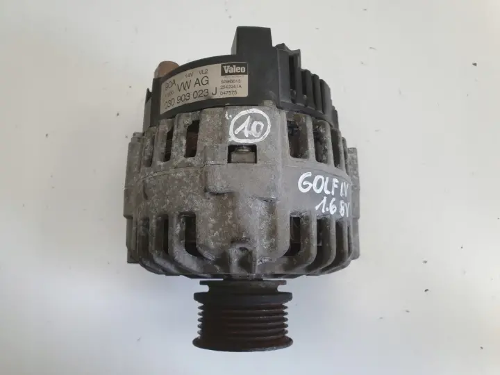 VW Golf IV 1.6 8V ALTERNATOR valeo 030903023J