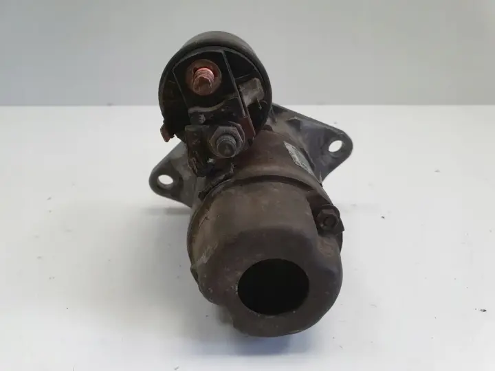 Subaru Legacy IV 2.0 B ROZRUSZNIK 23300AA450 M000T30411
